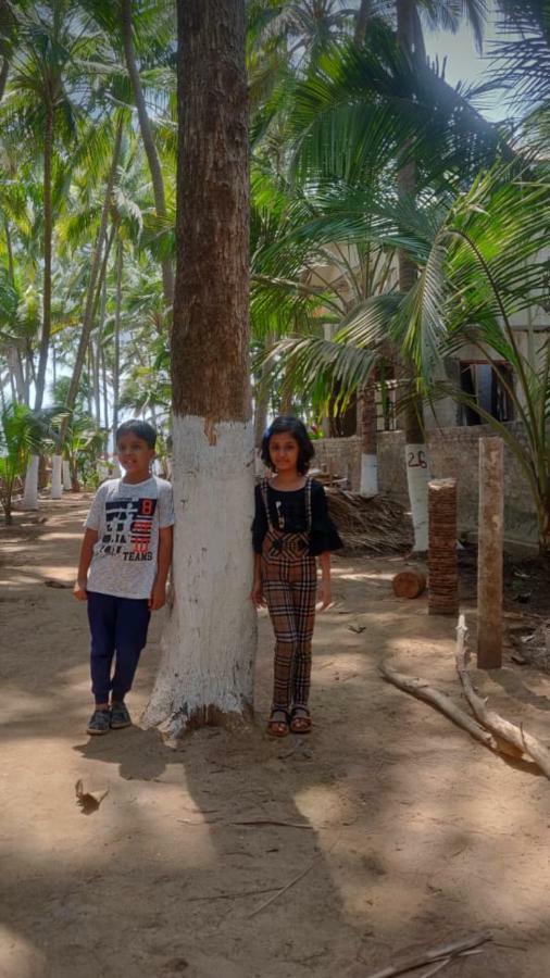 Anandi Villa Homestay Adhi Kültér fotó