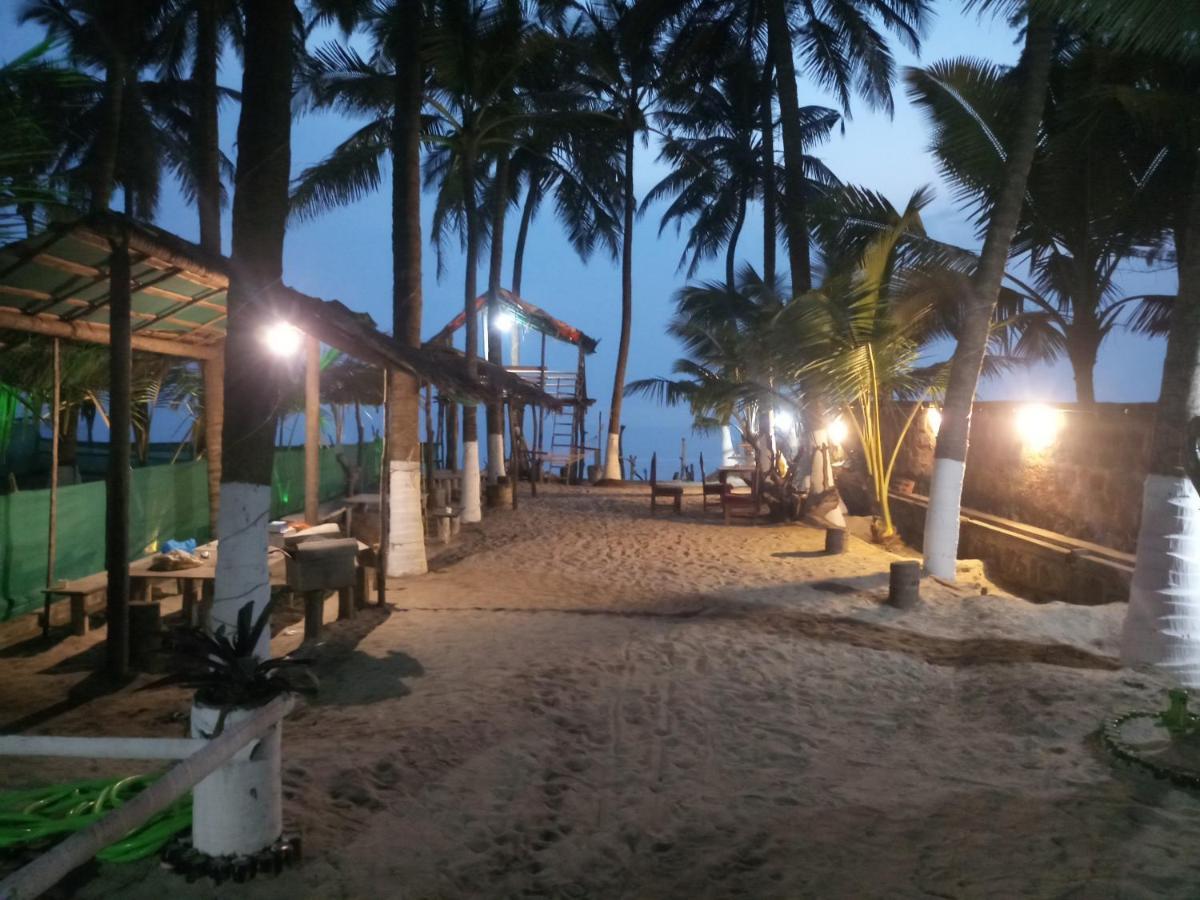 Anandi Villa Homestay Adhi Kültér fotó
